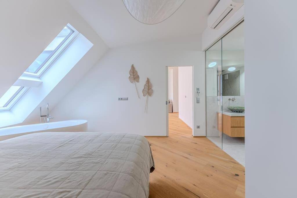 Neustift Deluxe Apartment เวียนนา ภายนอก รูปภาพ