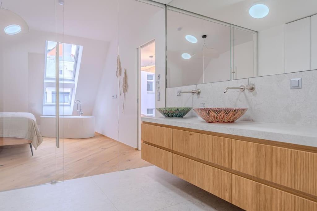 Neustift Deluxe Apartment เวียนนา ภายนอก รูปภาพ