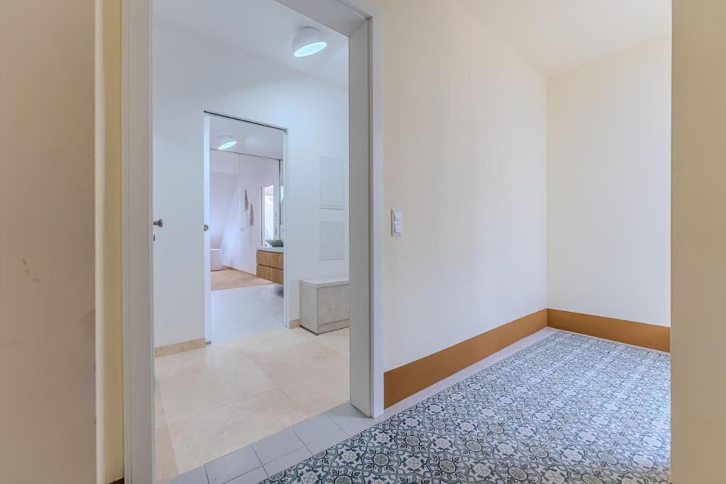 Neustift Deluxe Apartment เวียนนา ภายนอก รูปภาพ