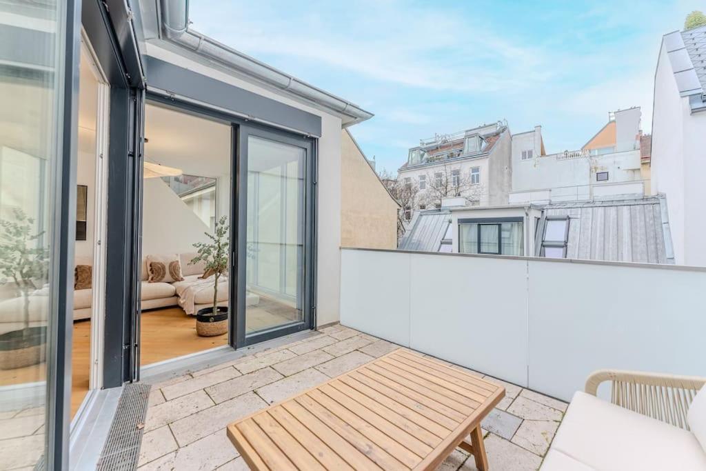 Neustift Deluxe Apartment เวียนนา ภายนอก รูปภาพ